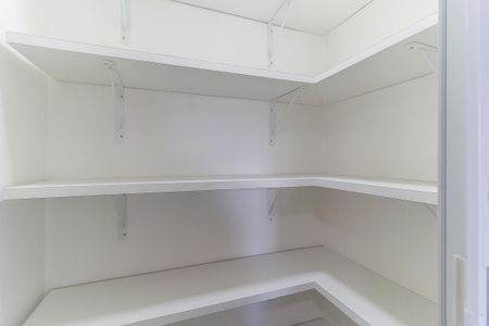 Apartamento para alugar com 70m², 2 quartos e 2 vagas Apartamento para alugar com 70m², 2 quartos e 2 vagasDespensa