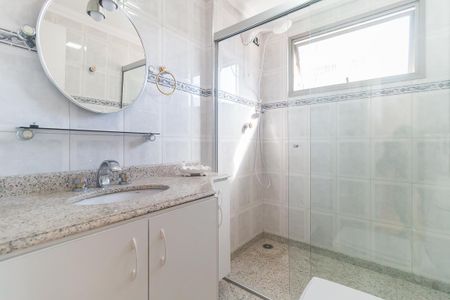 Apartamento para alugar com 70m², 2 quartos e 2 vagas Apartamento para alugar com 70m², 2 quartos e 2 vagasBanheiro