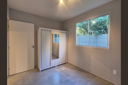 Apartamento à venda com 2 quartos, 43m² em Vargem Pequena, Rio de Janeiro