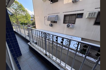 Apartamento para alugar com 66m², 2 quartos e 1 vaga Apartamento para alugar com 66m², 2 quartos e 1 vagaVaranda
