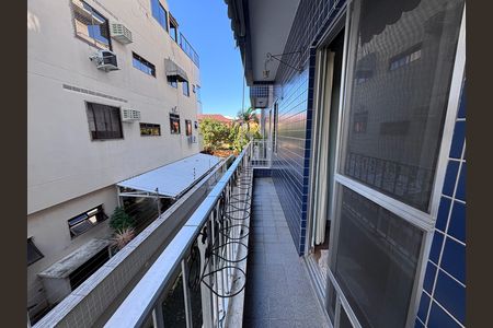 Apartamento para alugar com 66m², 2 quartos e 1 vaga Apartamento para alugar com 66m², 2 quartos e 1 vagaVaranda