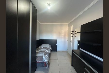 Casa à venda com 170m², 4 quartos e 2 vagas Casa à venda com 170m², 4 quartos e 2 vagasQuarto 2