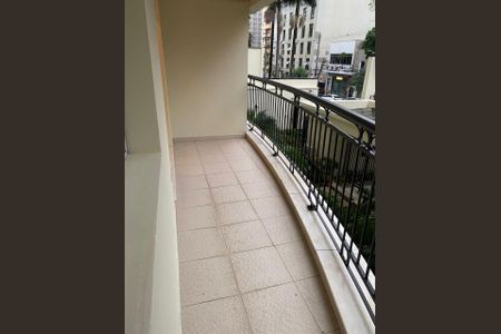 Apartamento à venda com 90m², 2 quartos e 2 vagas Apartamento à venda com 90m², 2 quartos e 2 vagasVaranda