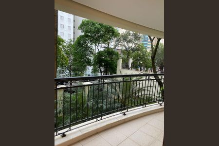 Apartamento à venda com 90m², 2 quartos e 2 vagas Apartamento à venda com 90m², 2 quartos e 2 vagasVaranda