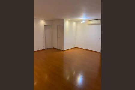Apartamento à venda com 90m², 2 quartos e 2 vagas Apartamento à venda com 90m², 2 quartos e 2 vagasQuarto