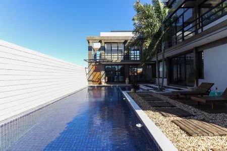 Casa para alugar com 420m², 2 quartos e 4 vagas Casa para alugar com 420m², 2 quartos e 4 vagasÁrea externa
