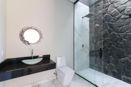 Casa para alugar com 420m², 2 quartos e 4 vagas Casa para alugar com 420m², 2 quartos e 4 vagasBanheiro da Suíte 2
