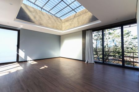 Casa para alugar com 420m², 2 quartos e 4 vagas Casa para alugar com 420m², 2 quartos e 4 vagasSuite 1