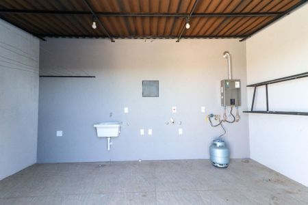 Casa para alugar com 420m², 2 quartos e 4 vagas Casa para alugar com 420m², 2 quartos e 4 vagasÁrea de Serviço