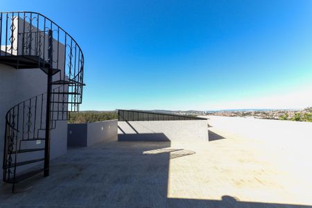 Casa para alugar com 420m², 2 quartos e 4 vagas Casa para alugar com 420m², 2 quartos e 4 vagasÁrea externa