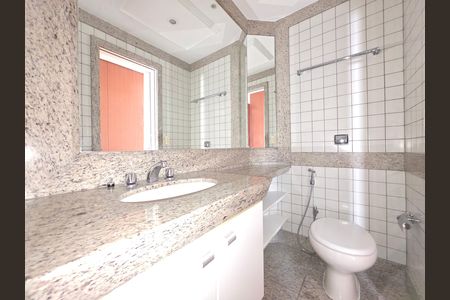 Apartamento à venda com 90m², 3 quartos e 1 vaga Apartamento à venda com 90m², 3 quartos e 1 vagaBanheiro Social