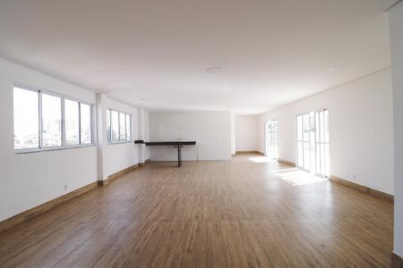 Apartamento para alugar com 33m², 1 quarto e 1 vaga Apartamento para alugar com 33m², 1 quarto e 1 vagaÁrea comum - Salão de festas