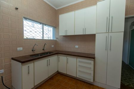 Casa para alugar com 198m², 3 quartos e 6 vagasCOZINHA