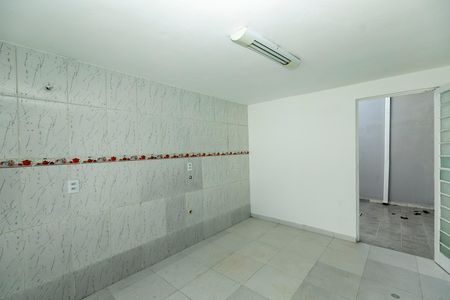 Casa para alugar com 198m², 3 quartos e 6 vagasSALA EDÍCULA