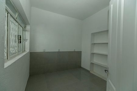 Casa para alugar com 198m², 3 quartos e 6 vagasQUARTO EDÍCULA