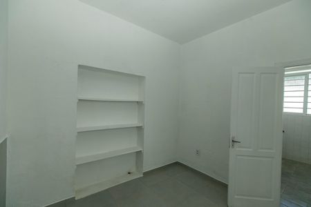 Casa para alugar com 198m², 3 quartos e 6 vagasQUARTO EDÍCULA