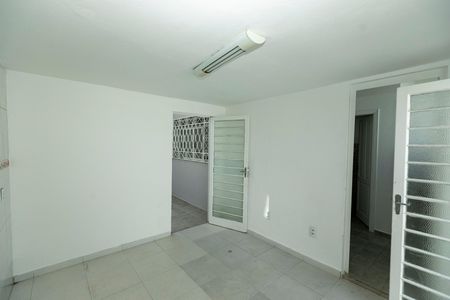Casa para alugar com 198m², 3 quartos e 6 vagasSALA EDÍCULA