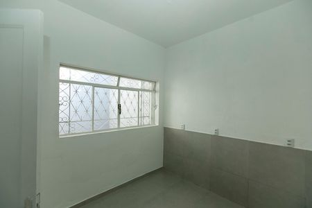 Casa para alugar com 198m², 3 quartos e 6 vagasQUARTO EDÍCULA