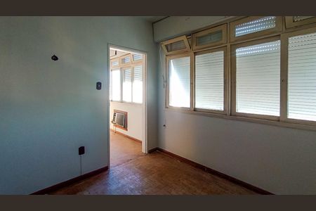 Apartamento à venda com 128m², 4 quartos e sem vaga Apartamento à venda com 128m², 4 quartos e sem vagaQuarto 2