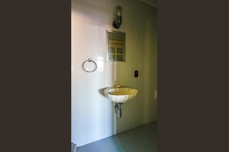 Apartamento à venda com 128m², 4 quartos e sem vaga Apartamento à venda com 128m², 4 quartos e sem vagaBanheiro 1