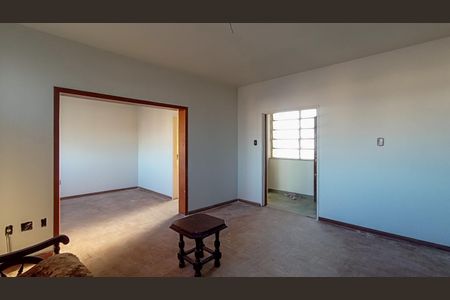Apartamento à venda com 128m², 4 quartos e sem vaga Apartamento à venda com 128m², 4 quartos e sem vagaSala