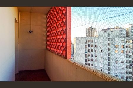 Apartamento à venda com 128m², 4 quartos e sem vaga Apartamento à venda com 128m², 4 quartos e sem vagaSacada