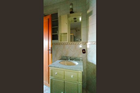 Apartamento à venda com 128m², 4 quartos e sem vaga Apartamento à venda com 128m², 4 quartos e sem vagaBanheiro 2