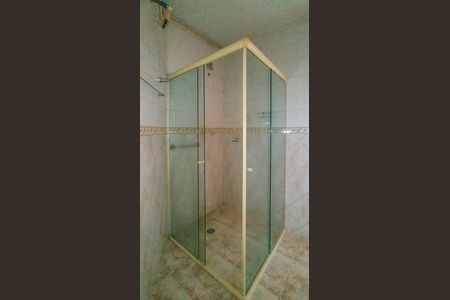 Apartamento à venda com 128m², 4 quartos e sem vaga Apartamento à venda com 128m², 4 quartos e sem vagaBanheiro 2