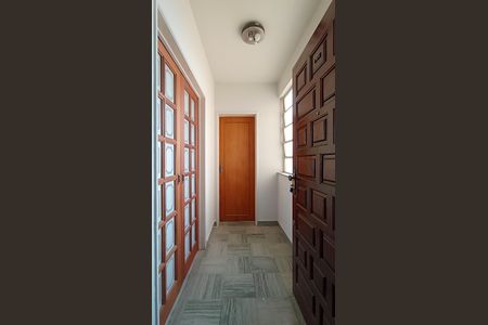 Apartamento à venda com 128m², 4 quartos e sem vaga Apartamento à venda com 128m², 4 quartos e sem vagaEntrada