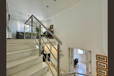 Apartamento à venda com 170m², 2 quartos e 3 vagas