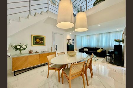 Apartamento à venda com 170m², 2 quartos e 3 vagas