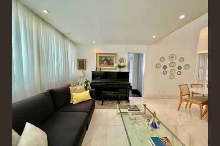 Apartamento à venda com 170m², 2 quartos e 3 vagas