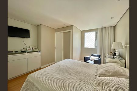Apartamento à venda com 170m², 2 quartos e 3 vagas