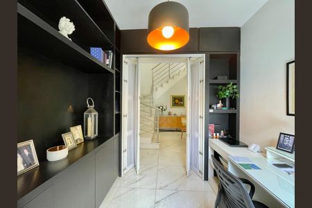 Apartamento à venda com 170m², 2 quartos e 3 vagas