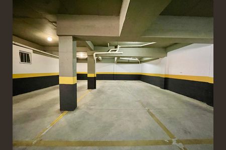Apartamento à venda com 170m², 2 quartos e 3 vagas