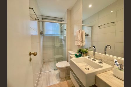 Apartamento à venda com 170m², 2 quartos e 3 vagas