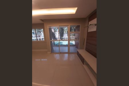 Apartamento à venda com 119m², 4 quartos e 1 vaga Apartamento à venda com 119m², 4 quartos e 1 vagaSala de Jantar