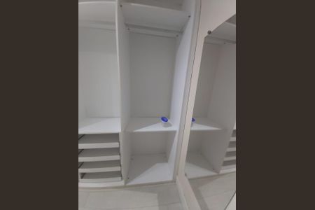 Apartamento à venda com 119m², 4 quartos e 1 vaga Apartamento à venda com 119m², 4 quartos e 1 vagaQuarto