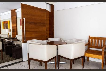Apartamento à venda com 119m², 4 quartos e 1 vaga Apartamento à venda com 119m², 4 quartos e 1 vagaSala de Jantar