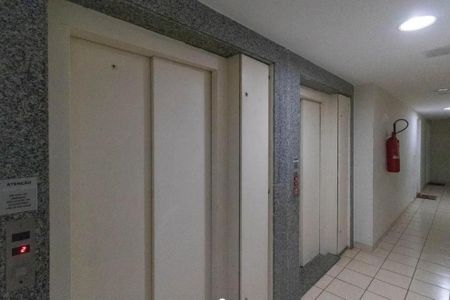 Apartamento à venda com 119m², 4 quartos e 1 vaga Apartamento à venda com 119m², 4 quartos e 1 vagaBanheiro