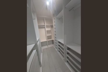 Apartamento à venda com 119m², 4 quartos e 1 vaga Apartamento à venda com 119m², 4 quartos e 1 vagaQuarto