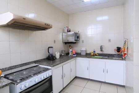 Casa à venda com 150m², 4 quartos e 2 vagasCozinha