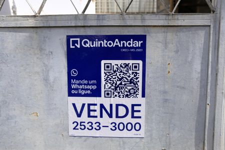 Casa à venda com 150m², 4 quartos e 2 vagasPlaquinha