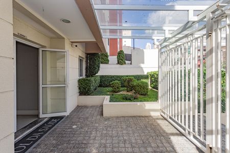 Apartamento à venda com 69m², 2 quartos e 2 vagas Apartamento à venda com 69m², 2 quartos e 2 vagasEntrada