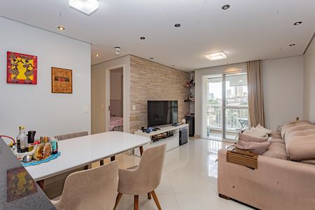 Sala de apartamento à venda com 2 quartos, 69m² em Vila Gumercindo, São Paulo