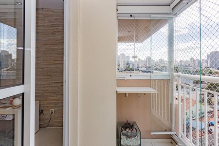Varanda de apartamento à venda com 2 quartos, 69m² em Vila Gumercindo, São Paulo