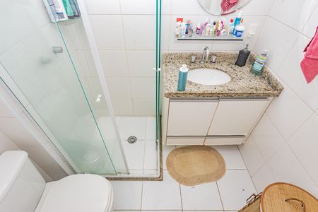 Apartamento à venda com 69m², 2 quartos e 2 vagas Apartamento à venda com 69m², 2 quartos e 2 vagasBanheiro da Suíte