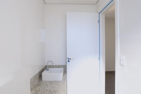 Banheiro da Suíte de apartamento à venda com 2 quartos, 73m² em Esplanada, Belo Horizonte