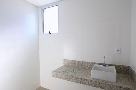 Apartamento à venda com 73m², 2 quartos e 2 vagas Apartamento à venda com 73m², 2 quartos e 2 vagasBanheiro