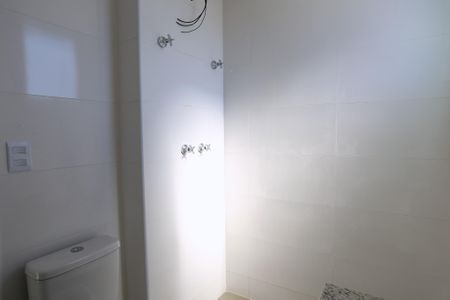 Apartamento à venda com 73m², 2 quartos e 2 vagas Apartamento à venda com 73m², 2 quartos e 2 vagasBanheiro